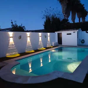 https://villa-armona.es-andalucia.com