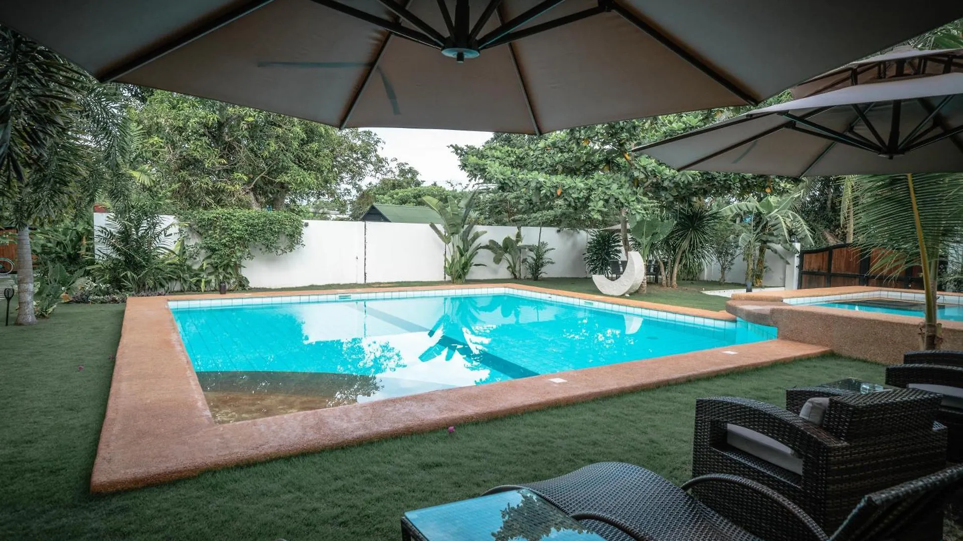 Vila Tana Mysterious Garden Panglao